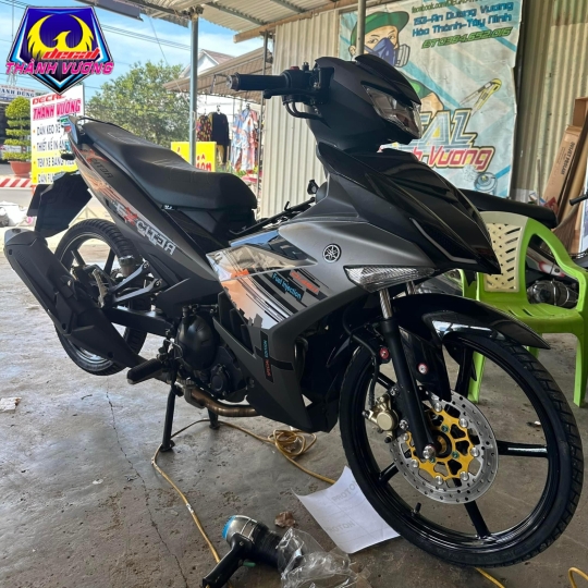 Ex 150 - Xam Đen